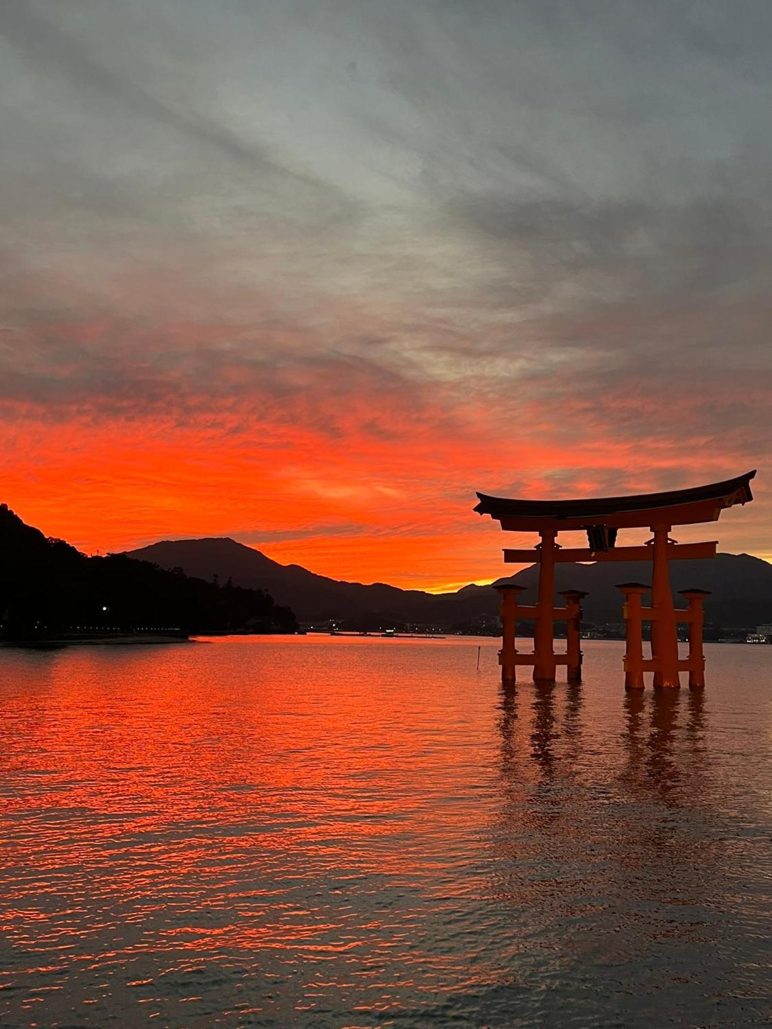 宮島 町家宿 進龍庵 Hatsukaichi Bagian luar foto